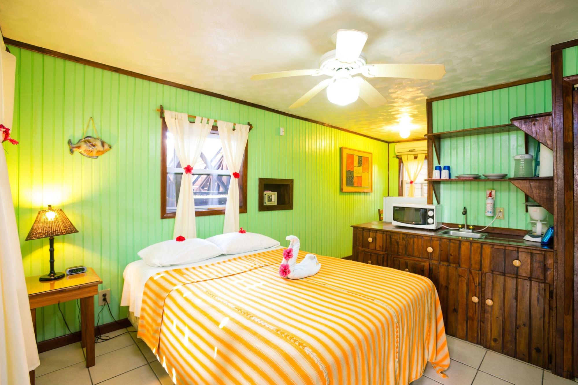Bananarama Dive & Beach Resort West Bay Exterior foto