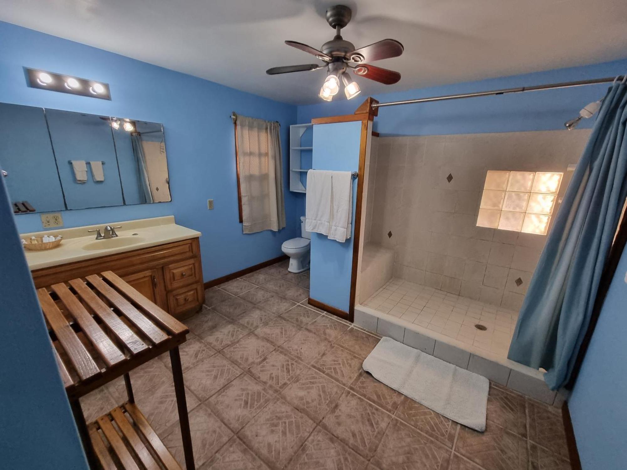 Bananarama Dive & Beach Resort West Bay Habitación foto