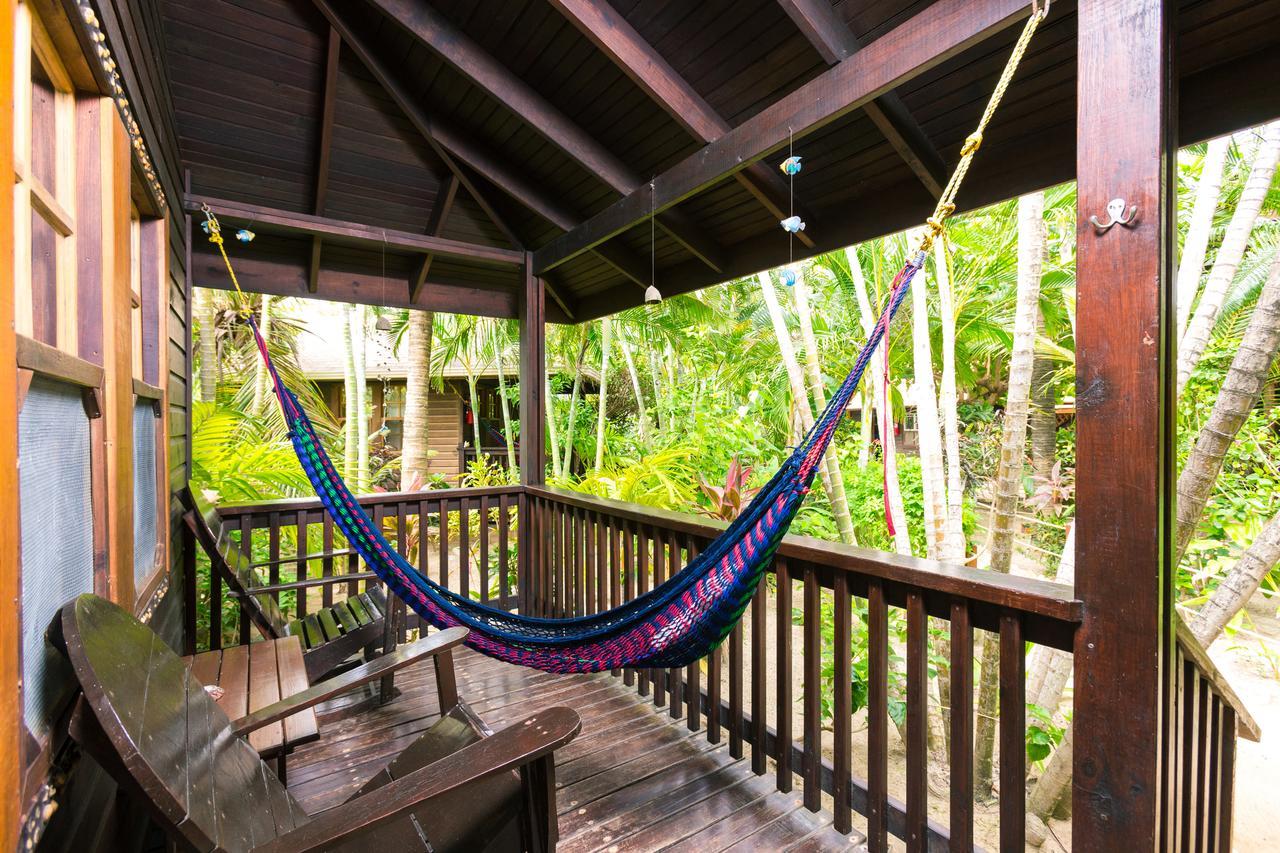 Bananarama Dive & Beach Resort West Bay Exterior foto