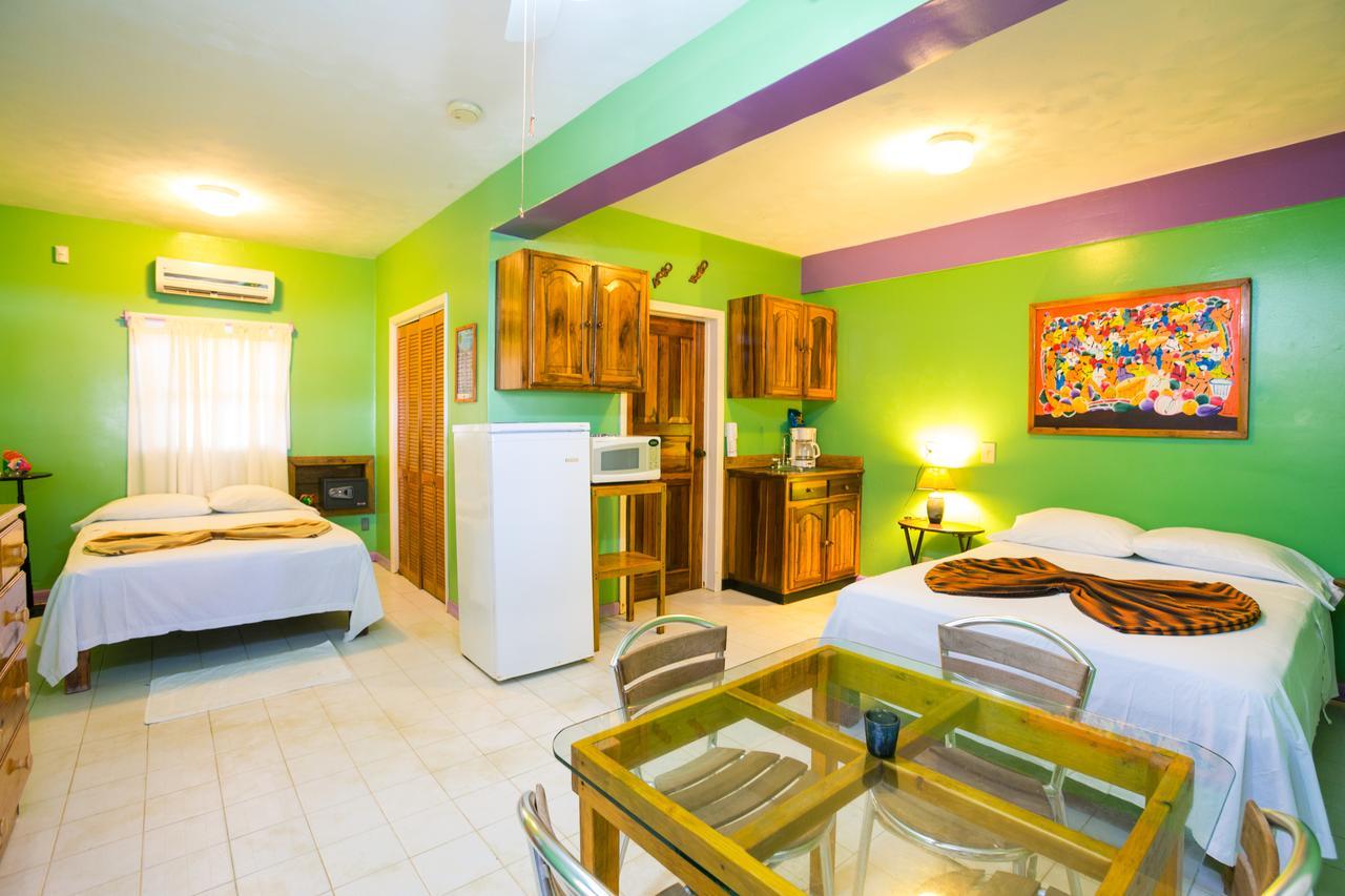 Bananarama Dive & Beach Resort West Bay Exterior foto