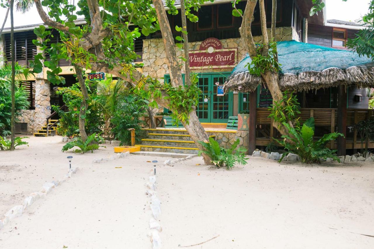 Bananarama Dive & Beach Resort West Bay Exterior foto